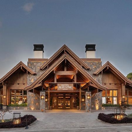 Hotel Alpestre Грамаду Екстериор снимка