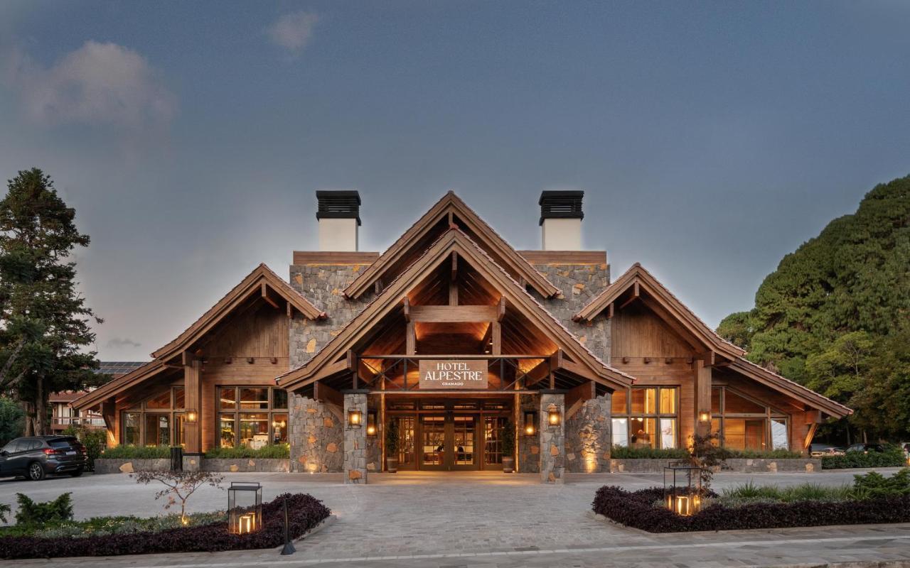 Hotel Alpestre Грамаду Екстериор снимка