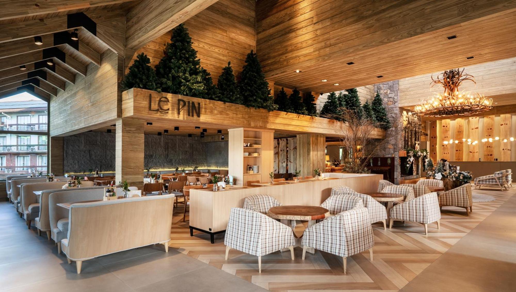 Hotel Alpestre Грамаду Екстериор снимка