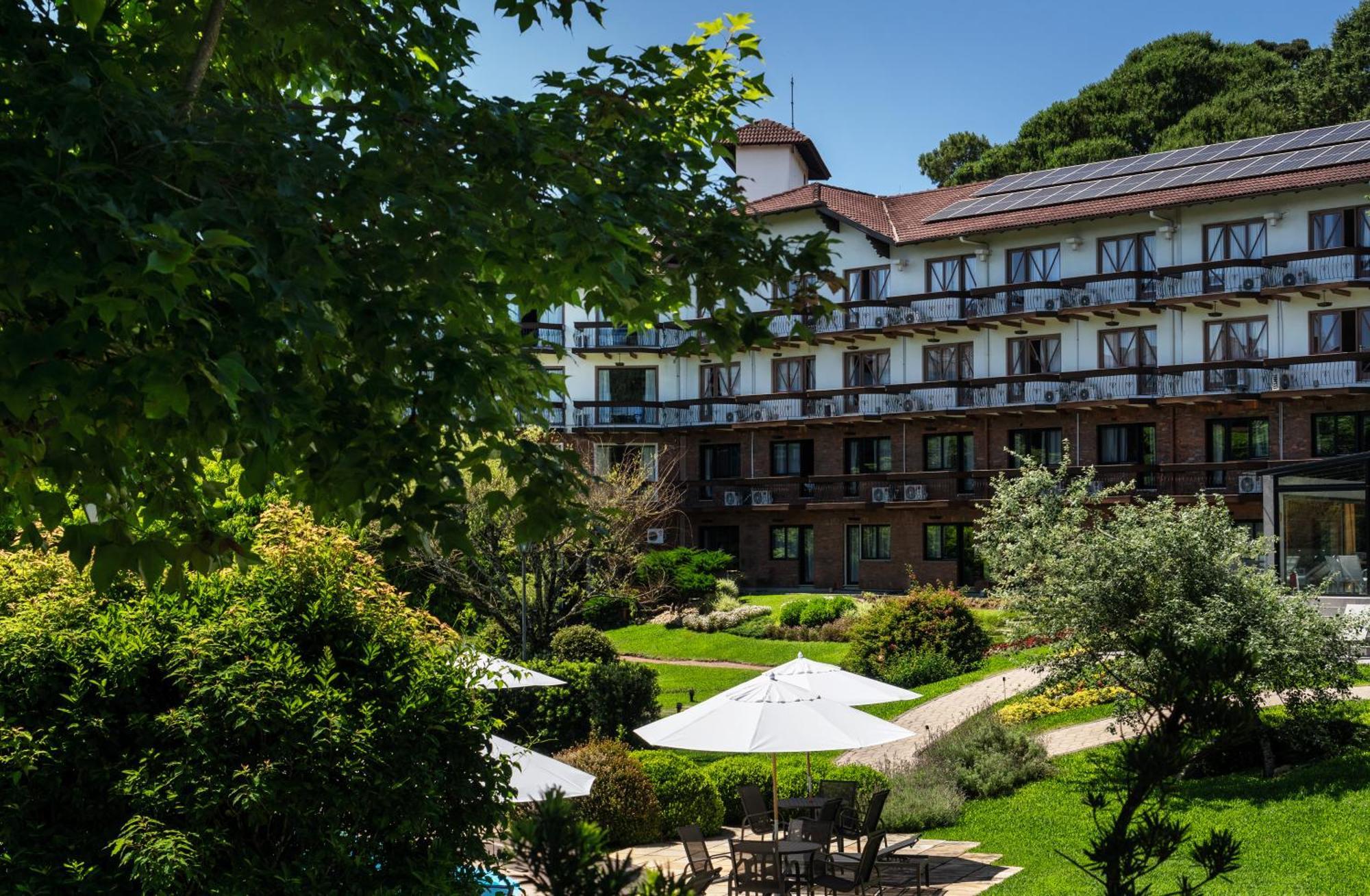 Hotel Alpestre Грамаду Екстериор снимка
