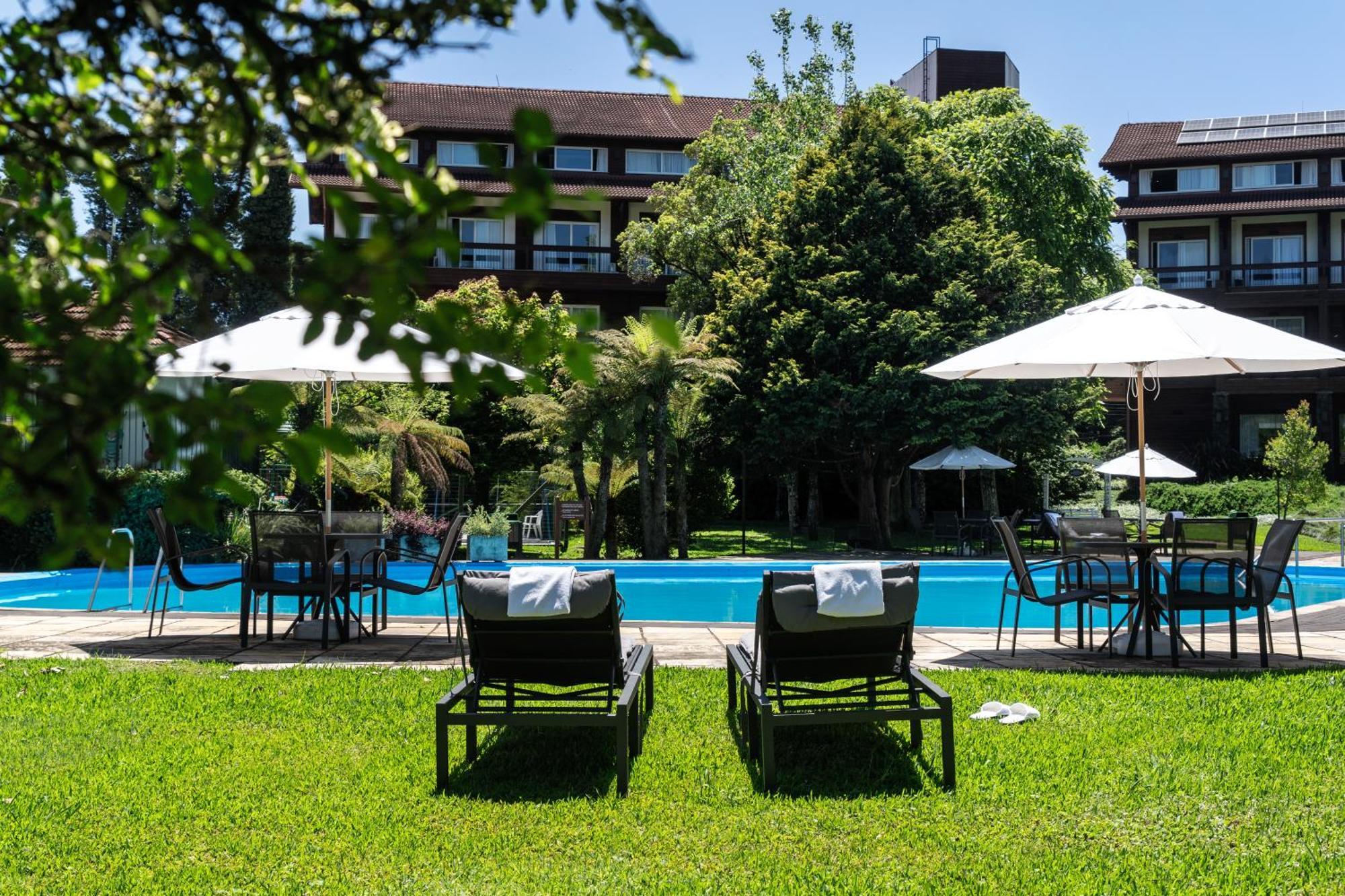 Hotel Alpestre Грамаду Екстериор снимка