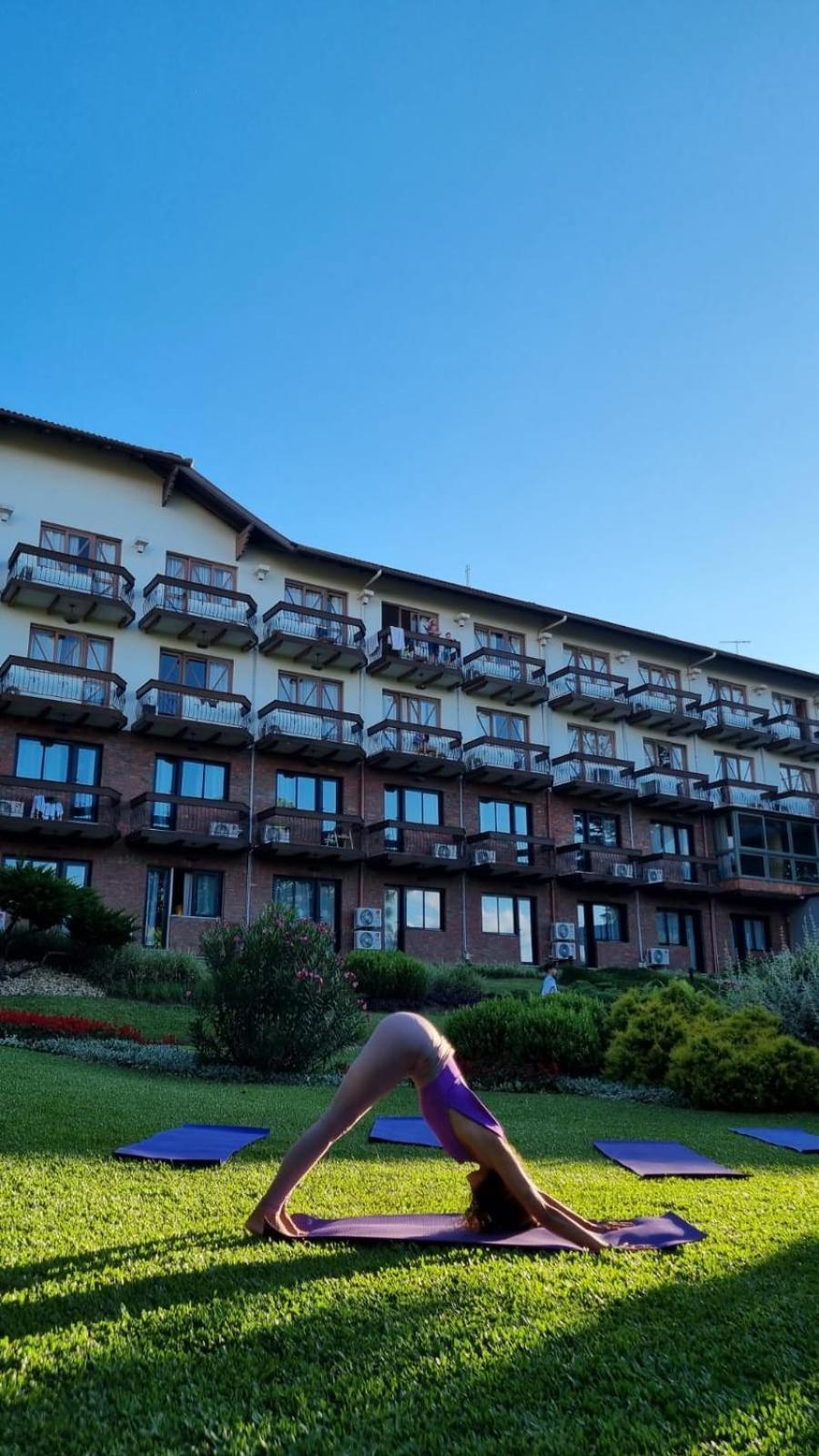Hotel Alpestre Грамаду Екстериор снимка