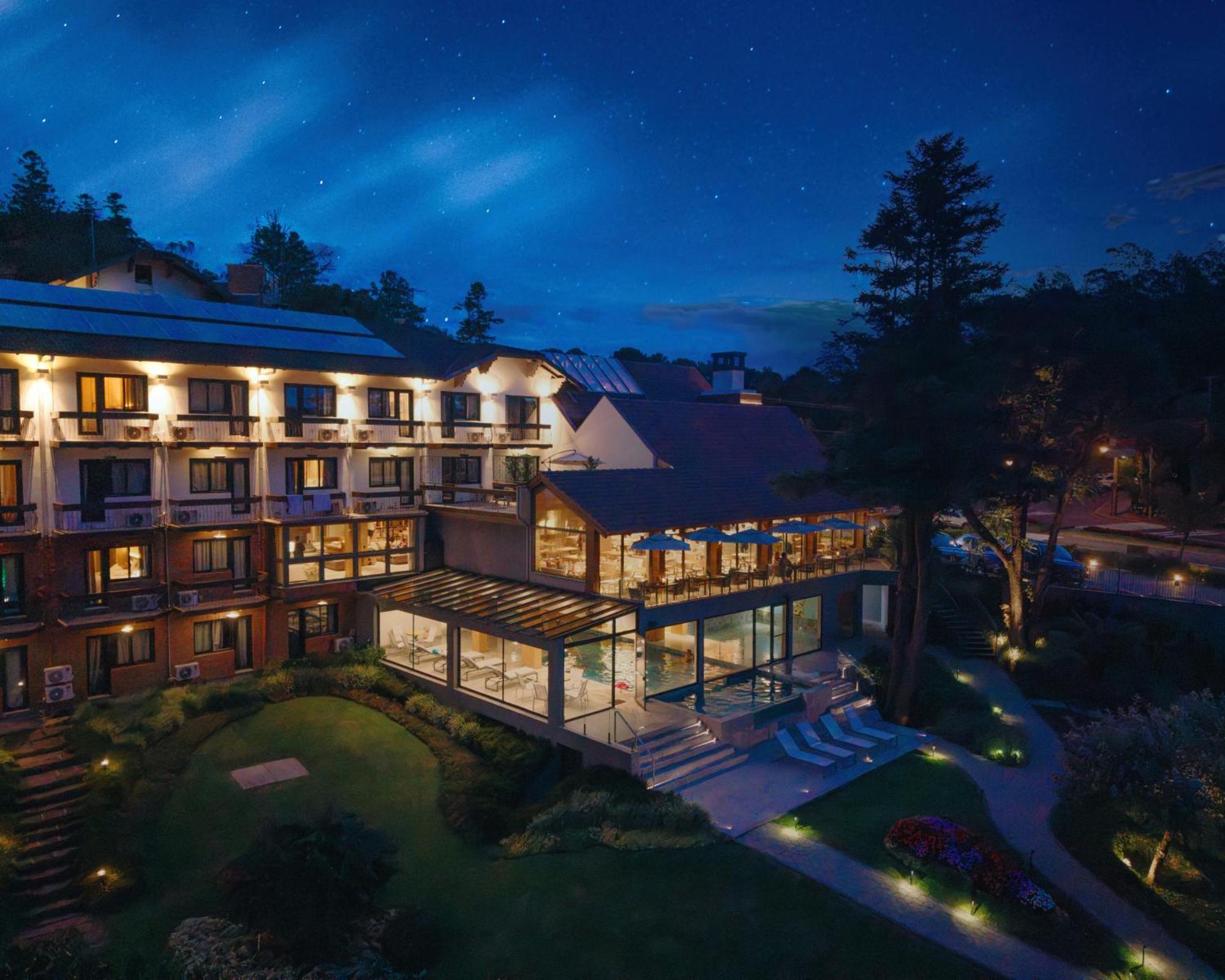 Hotel Alpestre Грамаду Екстериор снимка